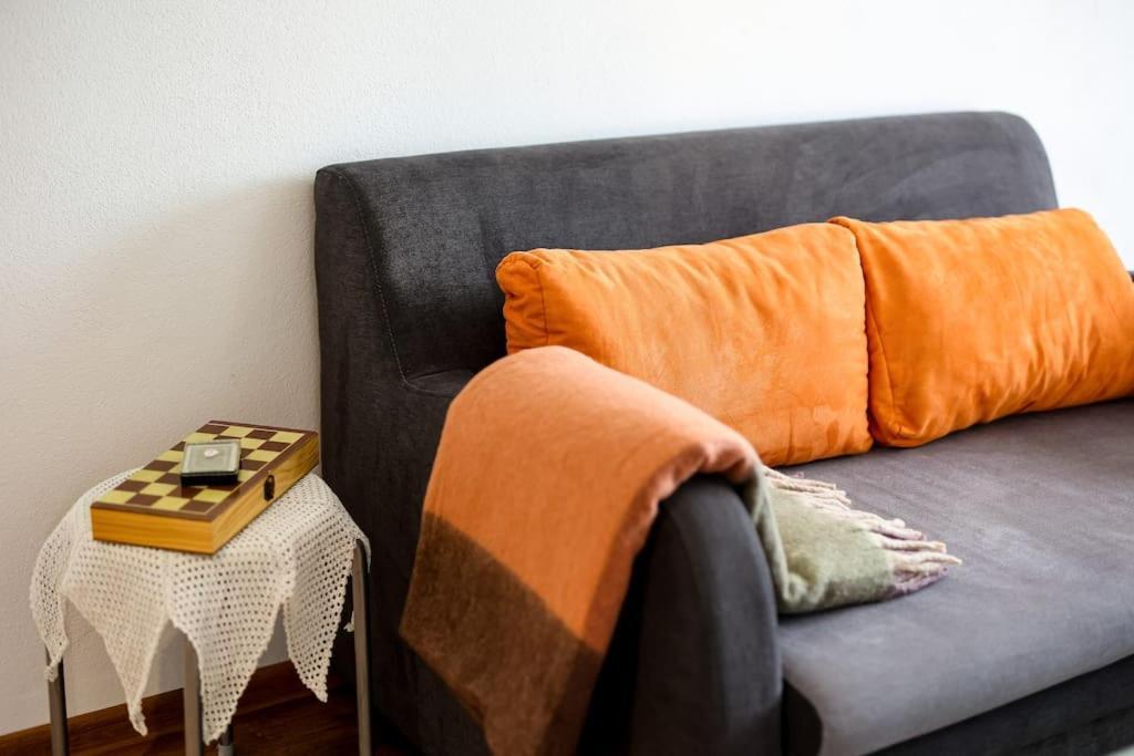 Modern Condo With Parking, Sibiu Esterno foto